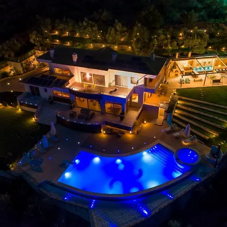 Amelia Villa Kalamata
